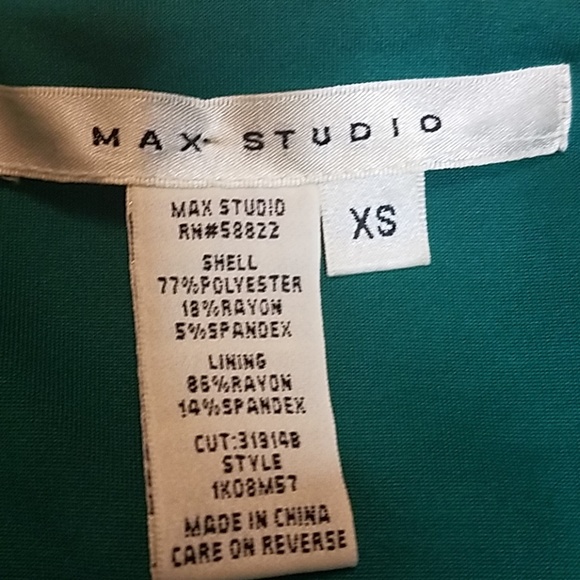 Max Studio 💚 Ruffled Soft Knit Bodycon Dress - Picture 7 of 7